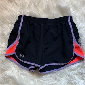 Under armour shorts women’s size small